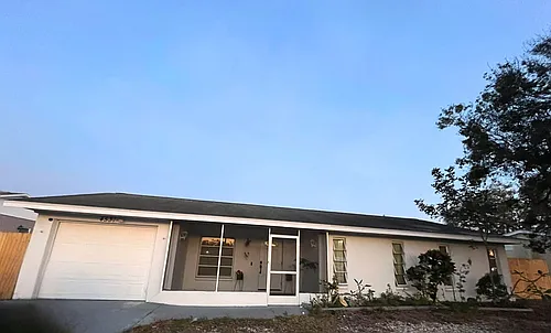 4531 Beneva Rd Photo 1