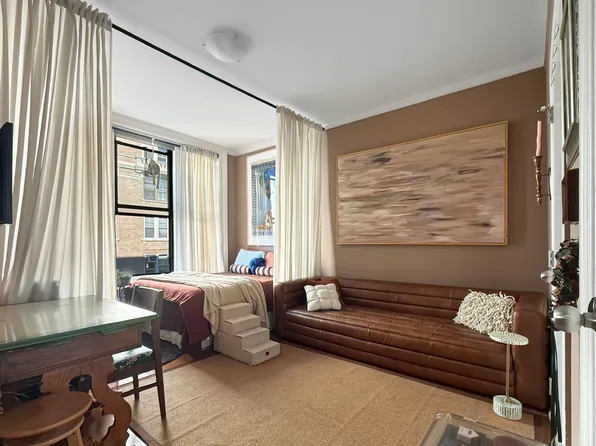 155 Riverside Drive image 1 of 9