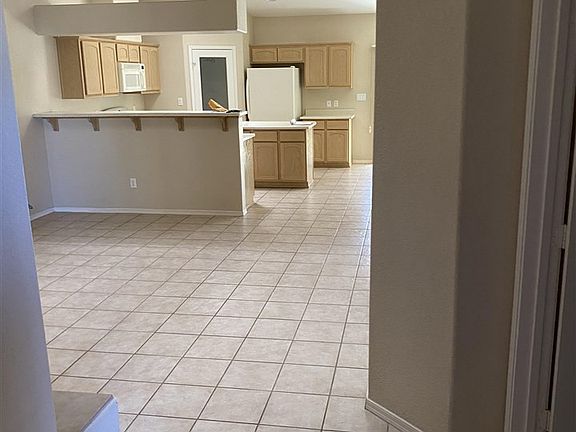 3rd image of 3042 S Ragen Dr