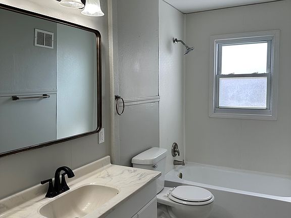 5th image of 3734 Whenner Dr