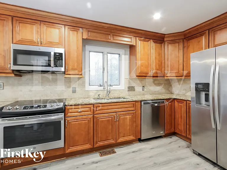 8300 Nathanael Greene Ln — Photo 8