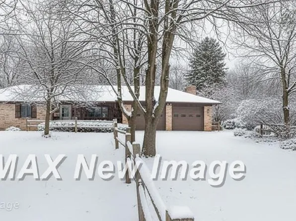 18575 S Raucholz Rd, Oakley, MI 48649