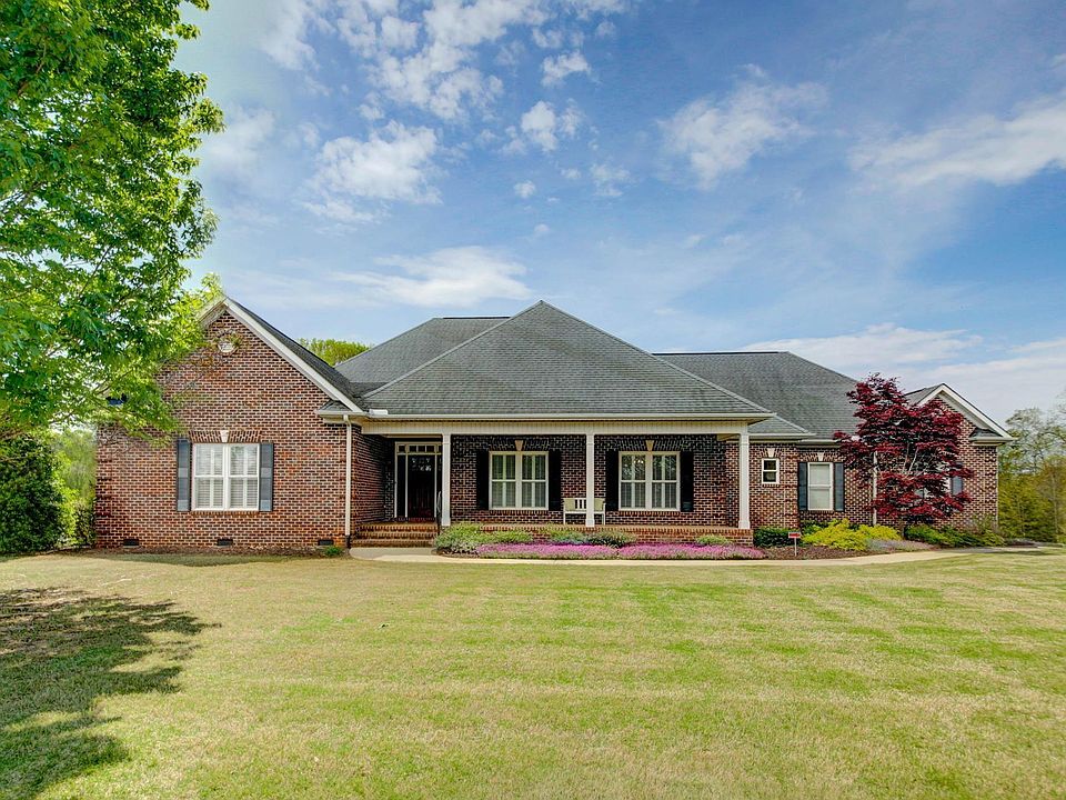 1st image of 118 Reserve Dr