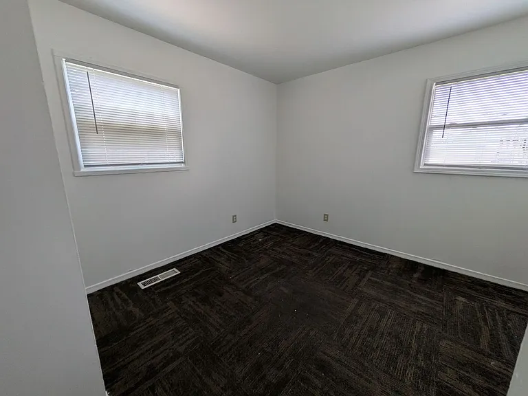 7601 Kentucky Ave — Photo 5