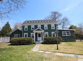 23 Bayview Ave, East Islip, NY 11730