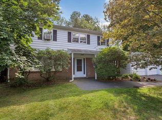 2643 Darnley Pl, Yorktown Heights, NY 10598