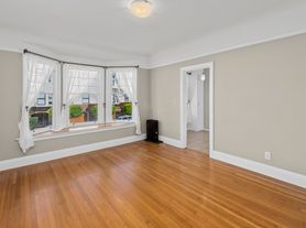 1701 Beach St, San Francisco, CA
