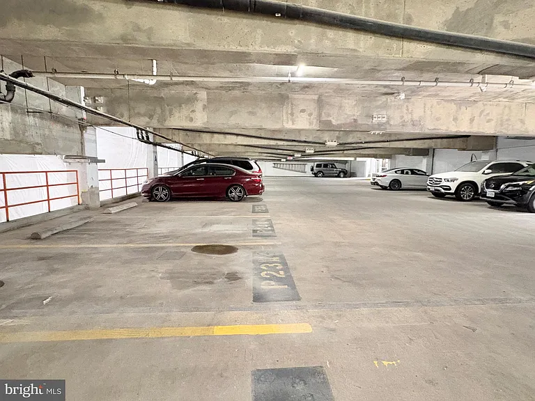 3713 George Mason Dr #T5W — Photo 38
