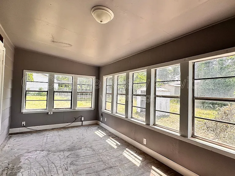 1617 N Christine Dr — Photo 20