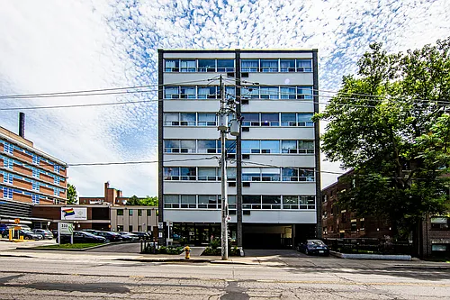 321 Sherbourne St Photo 1