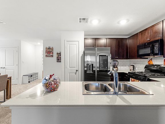 3rd image of 17701 Oso Cv