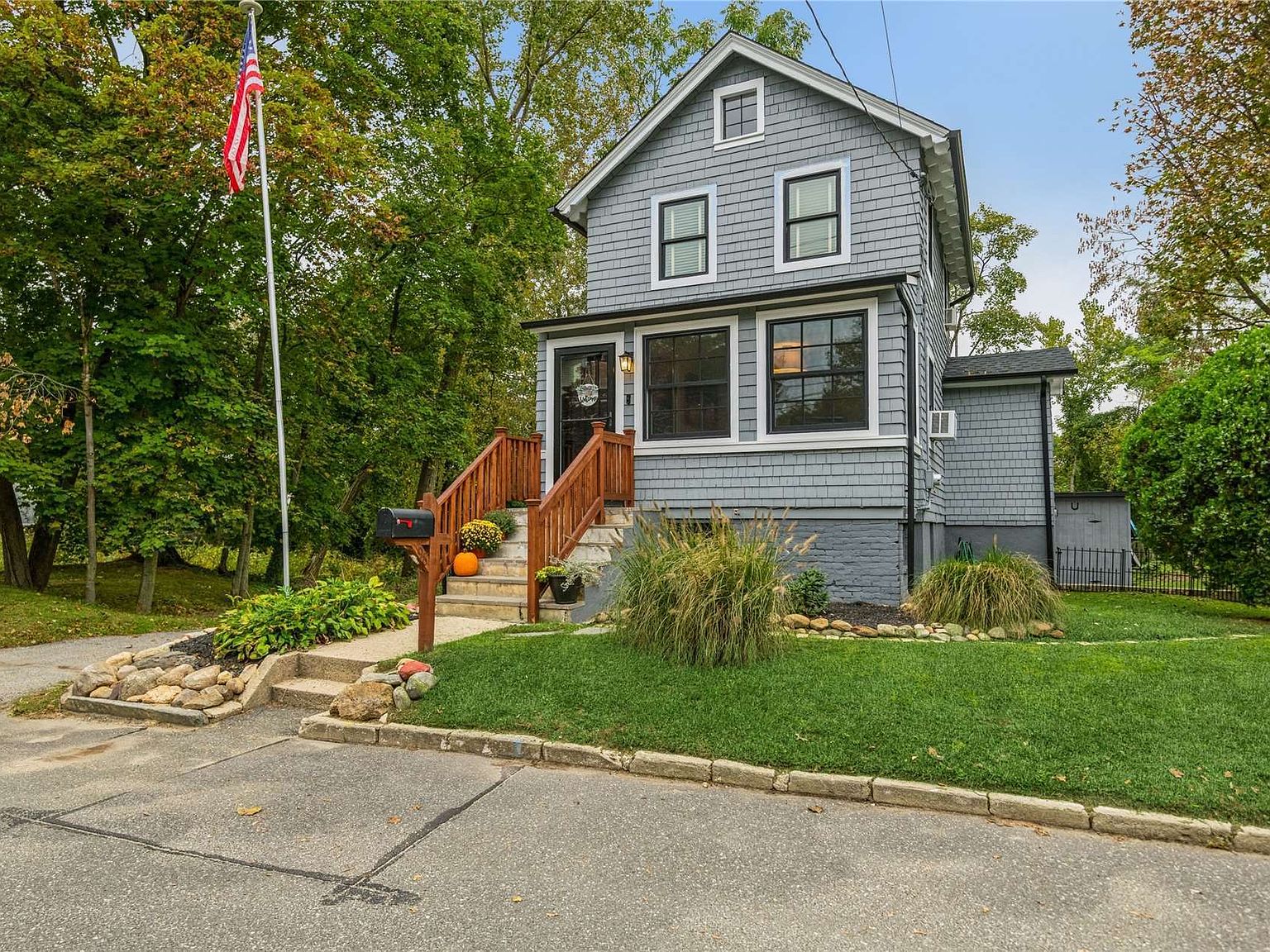 98 Altamont Avenue, Sea Cliff, NY 11579 Zillow