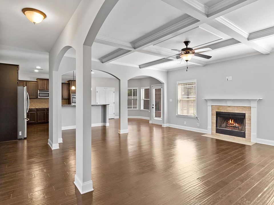 1st image of 2945 McManus Cir