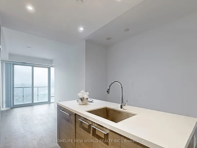 488 University Ave #4501 — Photo 12