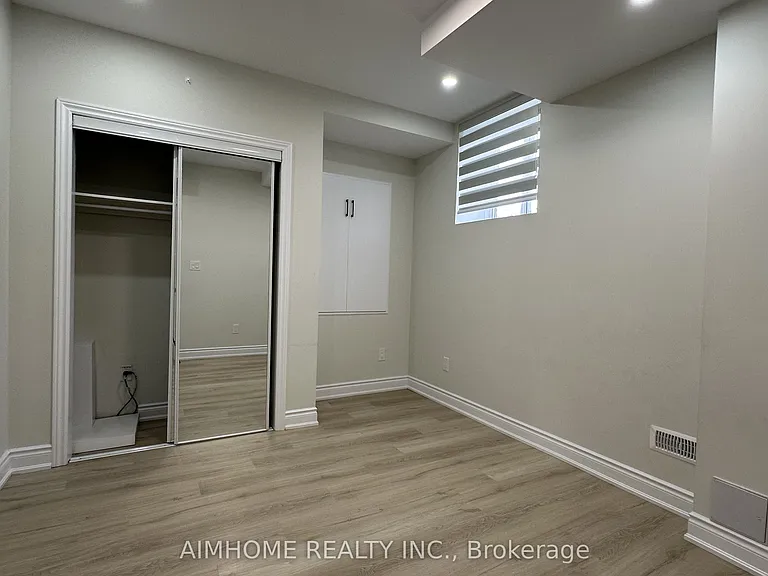 4 Flagg Ave #BASEMENT — Photo 17
