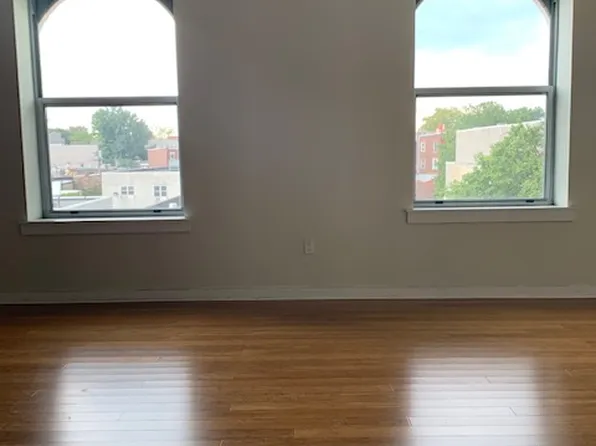 3939 Lancaster Ave APT L302, Philadelphia, PA 19104