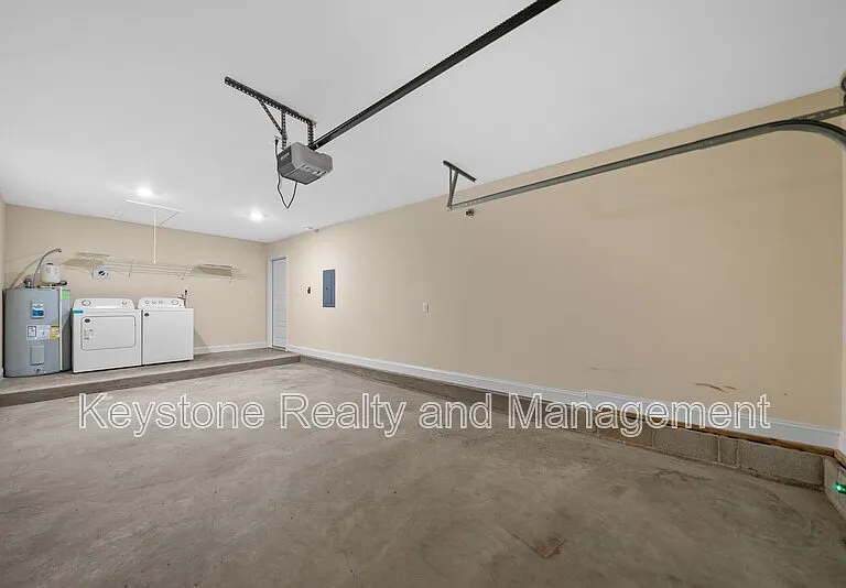 105 Mace Ln — Photo 13