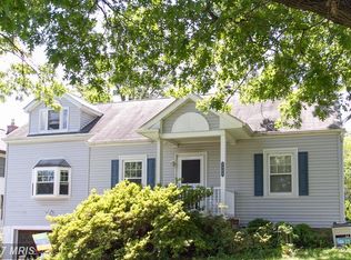 3906 14th St S, Arlington, VA 22204