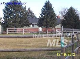 2855 Model Farm Dr, Meridian, ID 83642