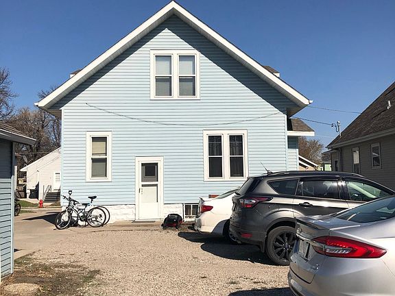3rd image of 1118 9th St N