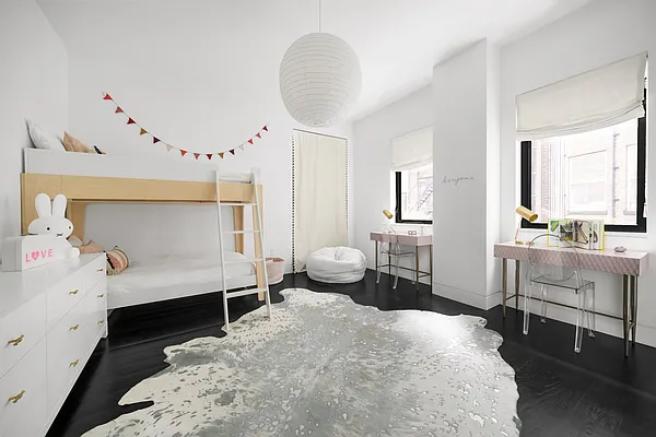 Sold by Compass | media 18