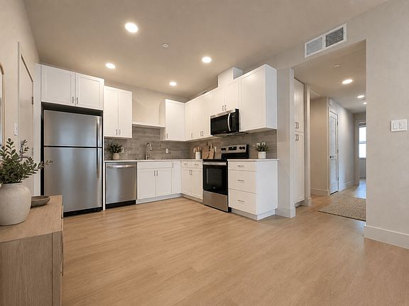 3rd image of 1130 Harvey Way #331