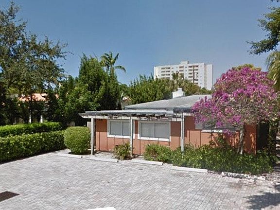 2nd image of 828 NE 17th Way #1