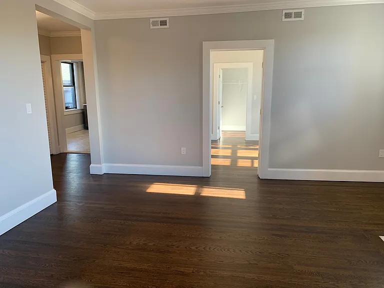 96 Longwood Ave — Photo 27