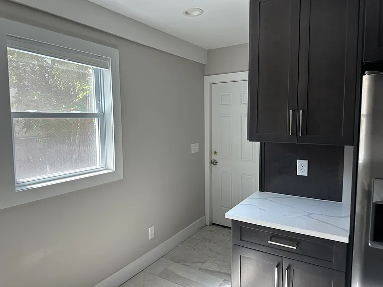 66 S Midland Ave #66 — Photo 3