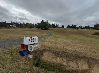 251 Old Schoolhouse Rd, Sequim, WA 98382