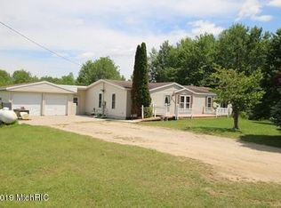 20800 40th Ave, Barryton, MI 49305
