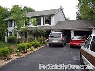 2nd image of 307 Riverdale Cir
