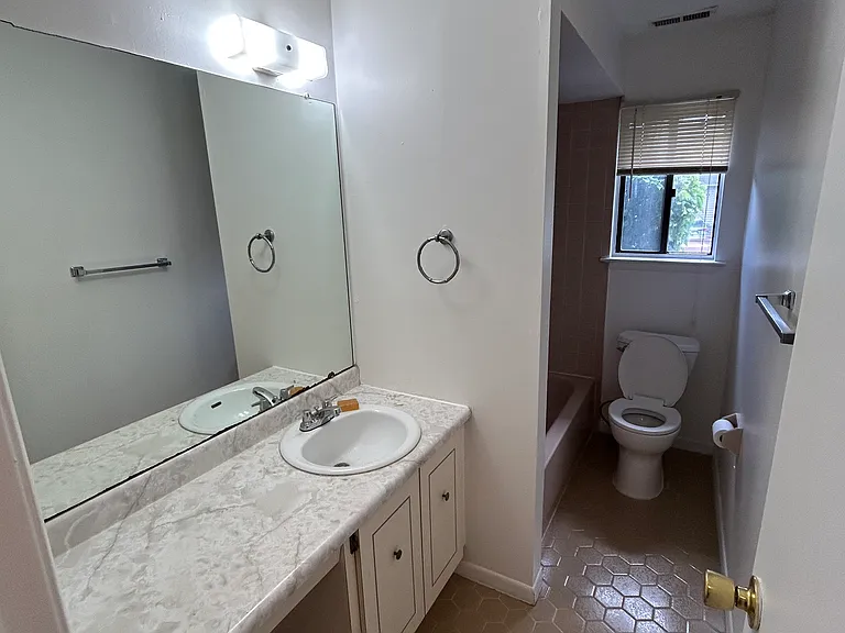 41 Whittney Ct — Photo 13