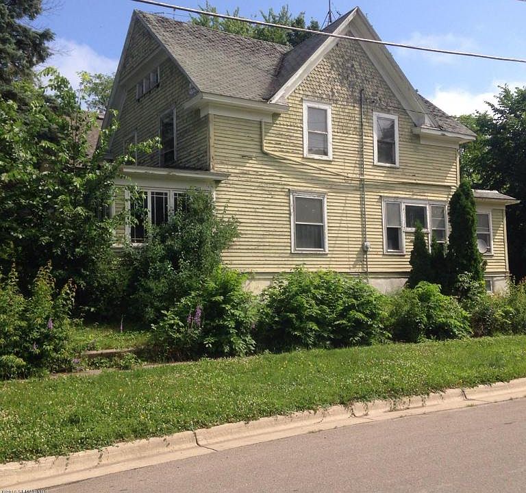 1st image of 825 Jefferson Ave