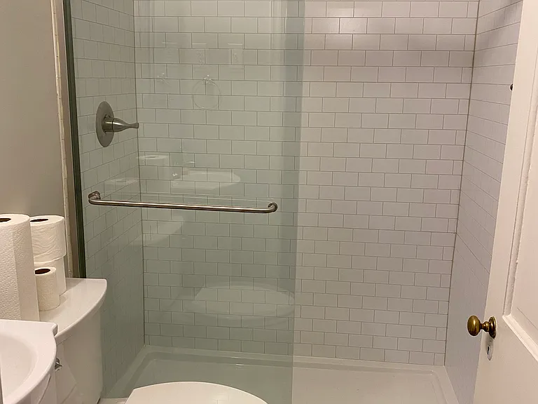 425 Meadow Park — Photo 16