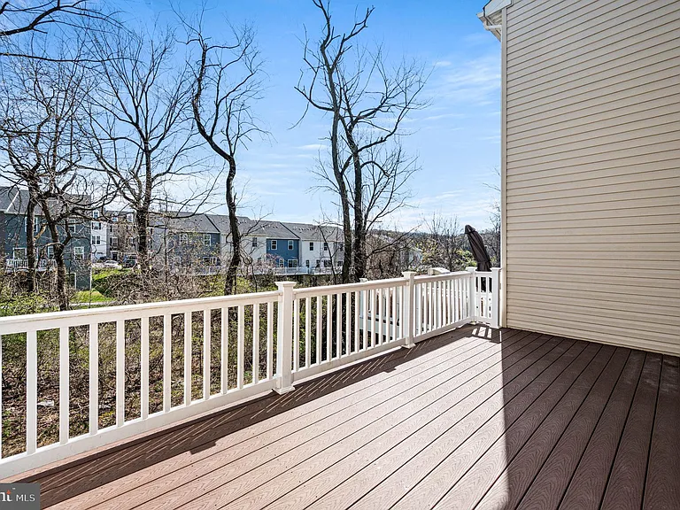 126 Cricket Dr — Photo 38