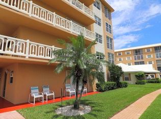 308 Golfview Rd APT 108, North Palm Beach, FL 33408