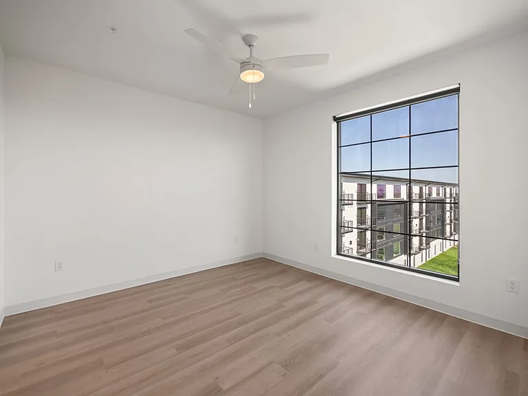 West Light Apartments - Brand New — Photo 115