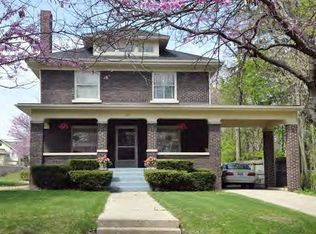 153 N Park Pl, Decatur, IL 62522