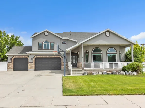 4676 Peak Dr, West Jordan, UT 84088