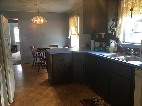 3rd image of 514 Disston Ave