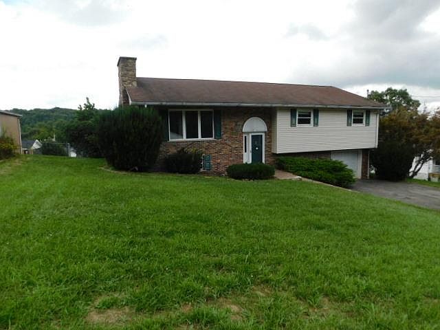 1st image of 212 Rustic Hills Dr