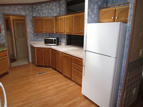 5th image of 720 S 72nd Ave