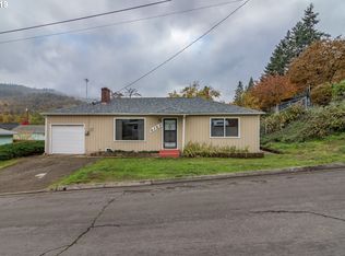 2157 SE Chinaberry Ave, Roseburg, OR