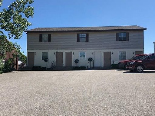 1st image of 4015 Canterbury Dr #1
