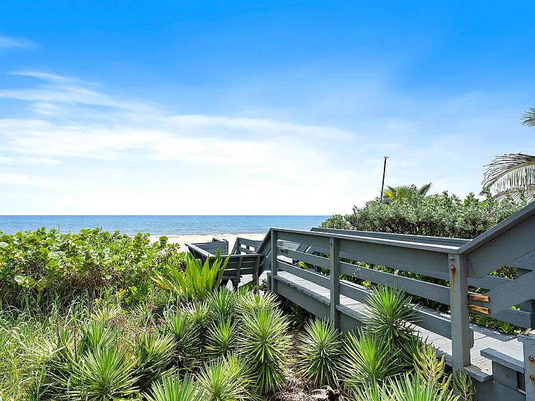 11545 Old Ocean Blvd #B — Photo 18