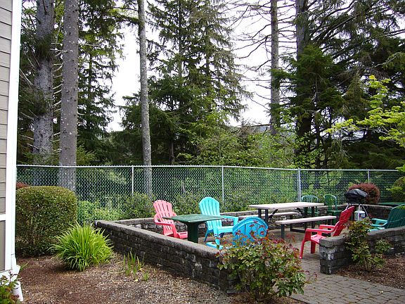 Common patio outside #502