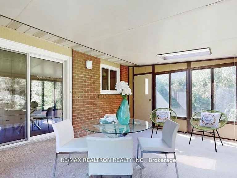 38 Chant Cres — Photo 14