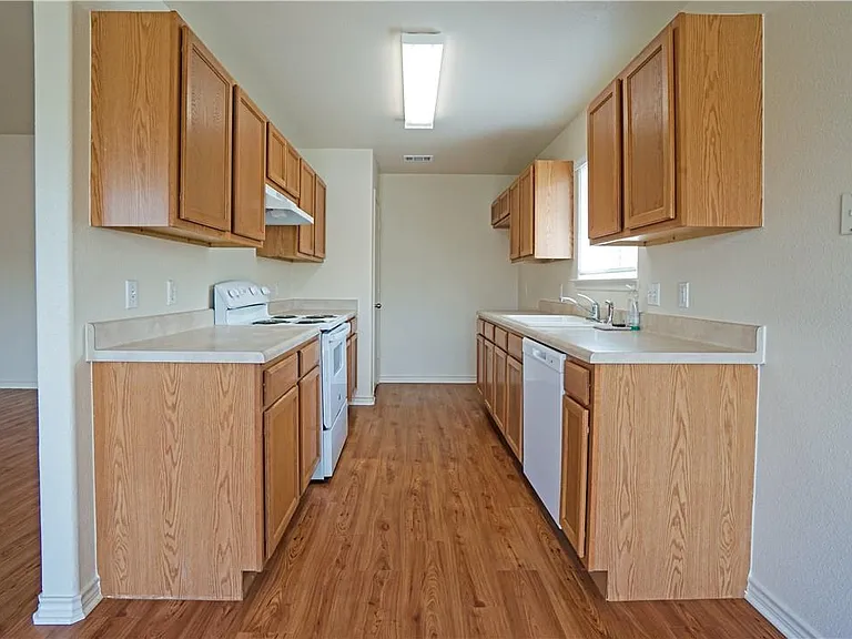 2903 Don Hill Ln — Photo 5