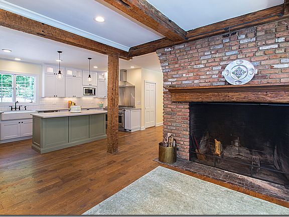 Rustic F/P in Great Room 